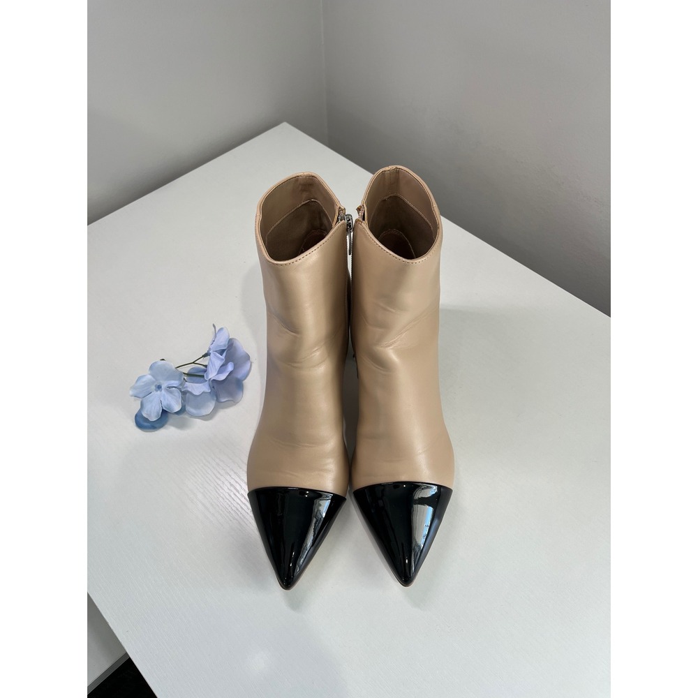 Marc Fisher Womens Beige Black Cap Toe Pointed Block Heel Ankle Boots Size 7.5M